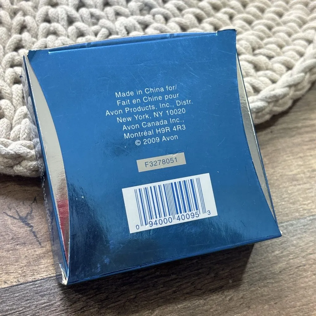 Avon Bold Faceted 3 Piece Jewelry Set Earrings Bracelet Ring w Box 2009 - Image 3