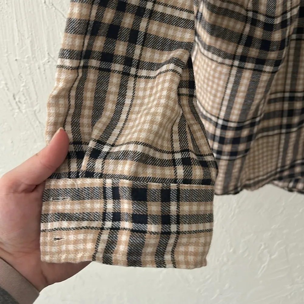 Doe & Rae Cream and Black Plaid Button Down Shirt - Image 3