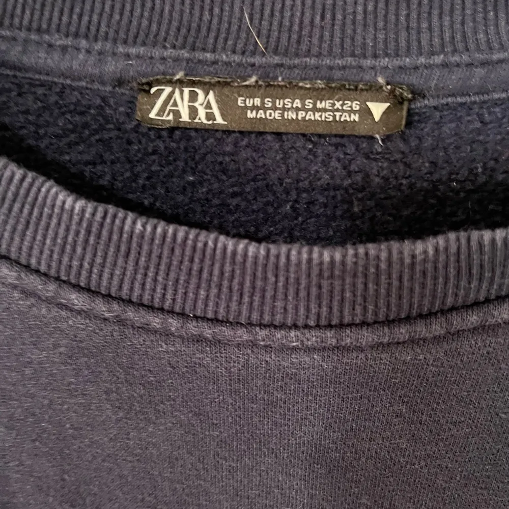 ZARA Chicago 1964 Pullover Crewneck Sweatshirt Navy Women’s Sz Small EUC - Image 4
