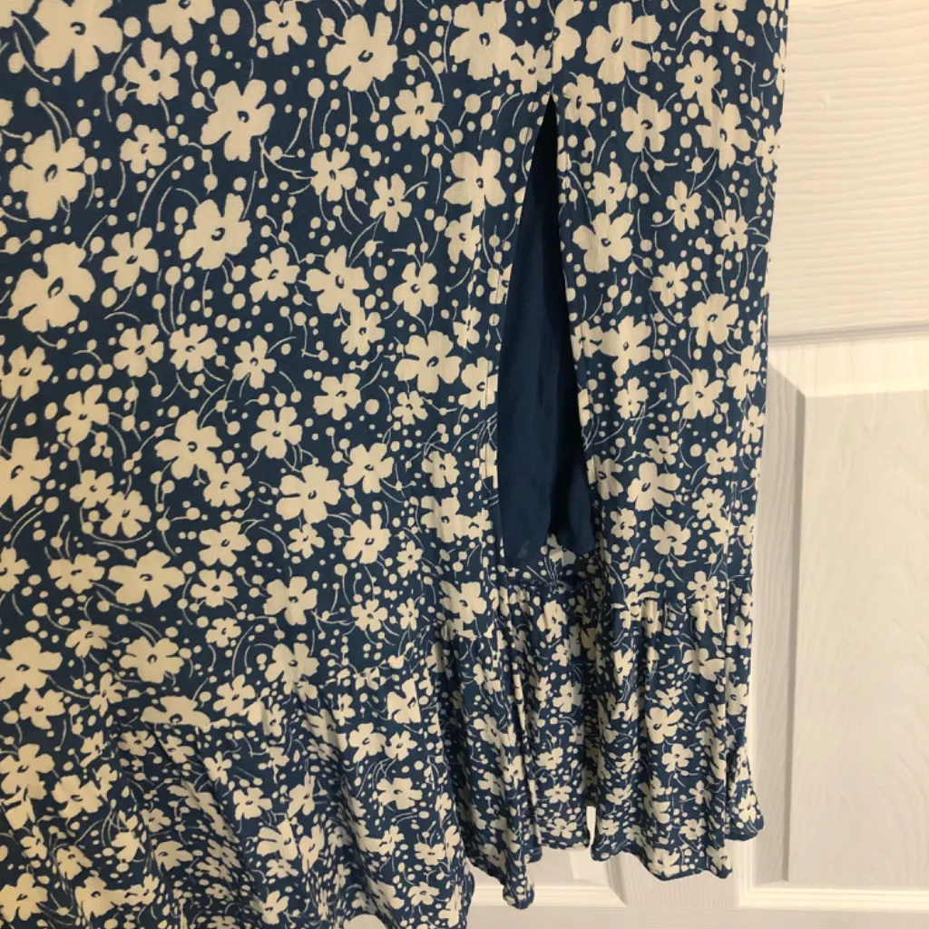 Reformation Blue Nantes V-neck Floral Print Prairie Side Slit Midi - Image 6