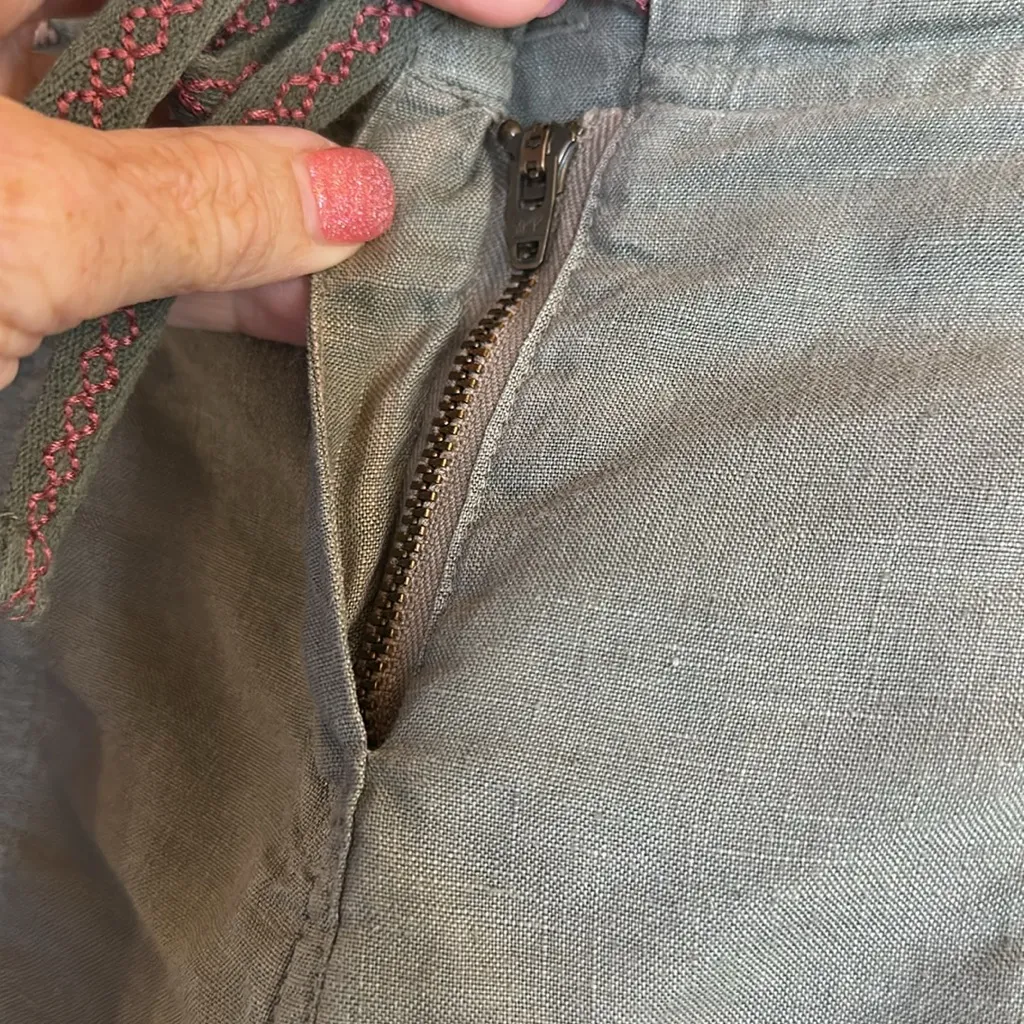 Johnny Was Sabriya Embroidered Green Linen Women's Cargo Shorts w/Pockets - Image 6