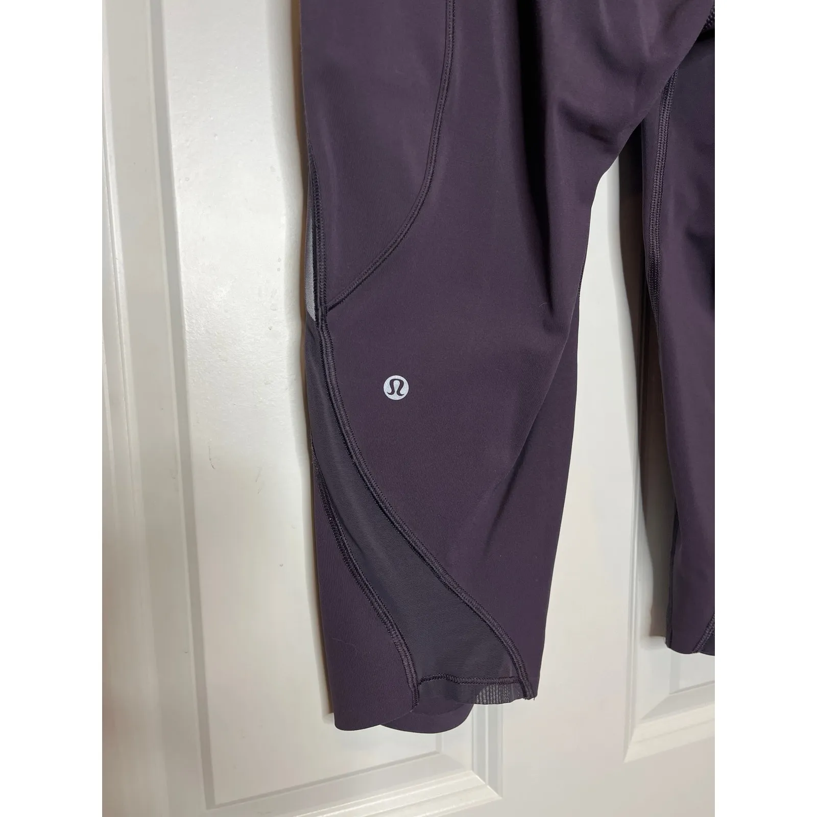 Lululemon Pace Perfect Crop Size 8 17"Length‎ Color Boysenberry Purple - Image 7