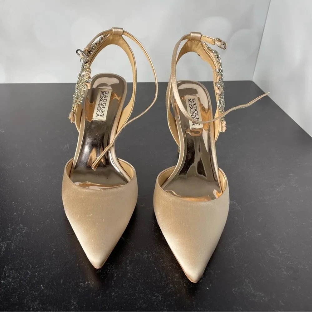 Badgley Mischka Women's Blanca Ankle Strap Embellished Pumps Nude Satin Sz 8 - Image 3