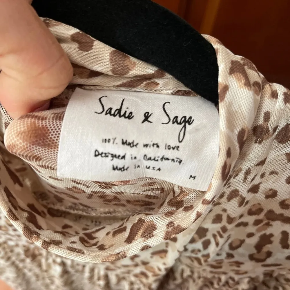 Sadie & Sage shift dress leopard print medium Brown - Image 3