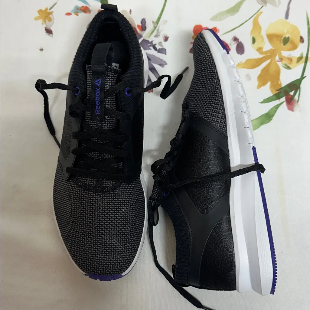 Reebok Black and Violet Athletic Shoes - Image 2