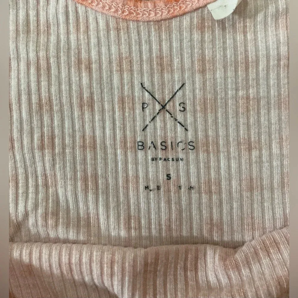 Pac Sun Gingham Picnic Tie Shoulder Crop Top Size Small - Image 3