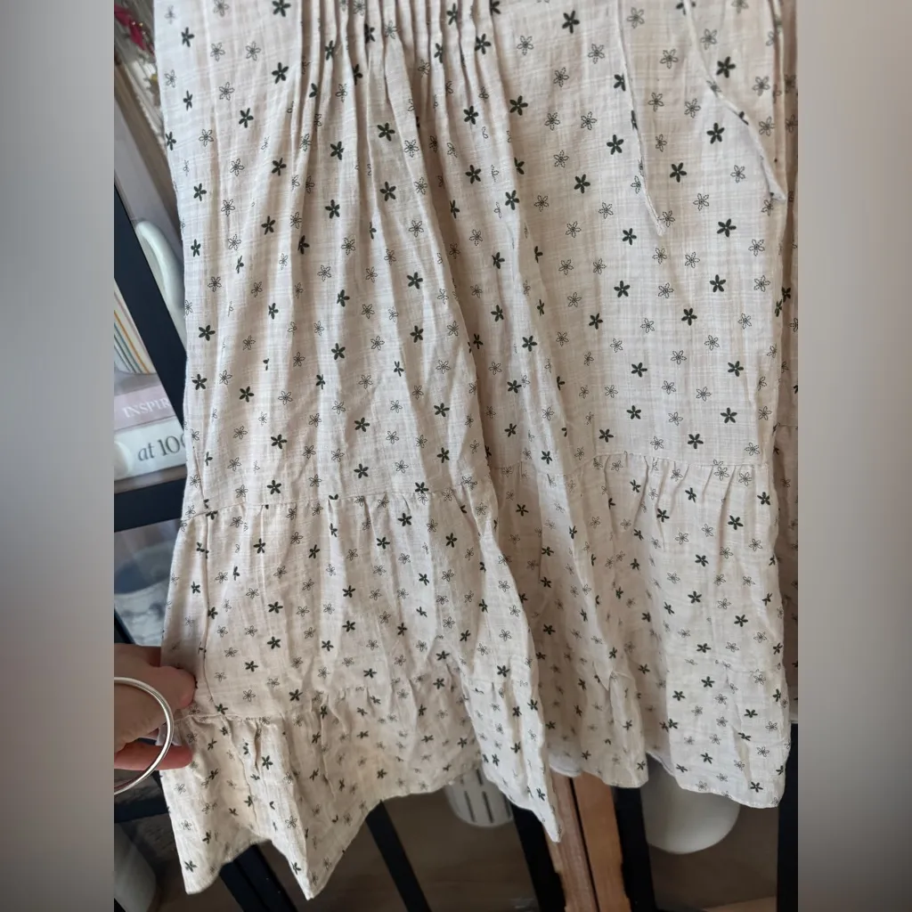 Storia mini dress tie front bows beige airy flax ditsy floral block print tiered - Image 6