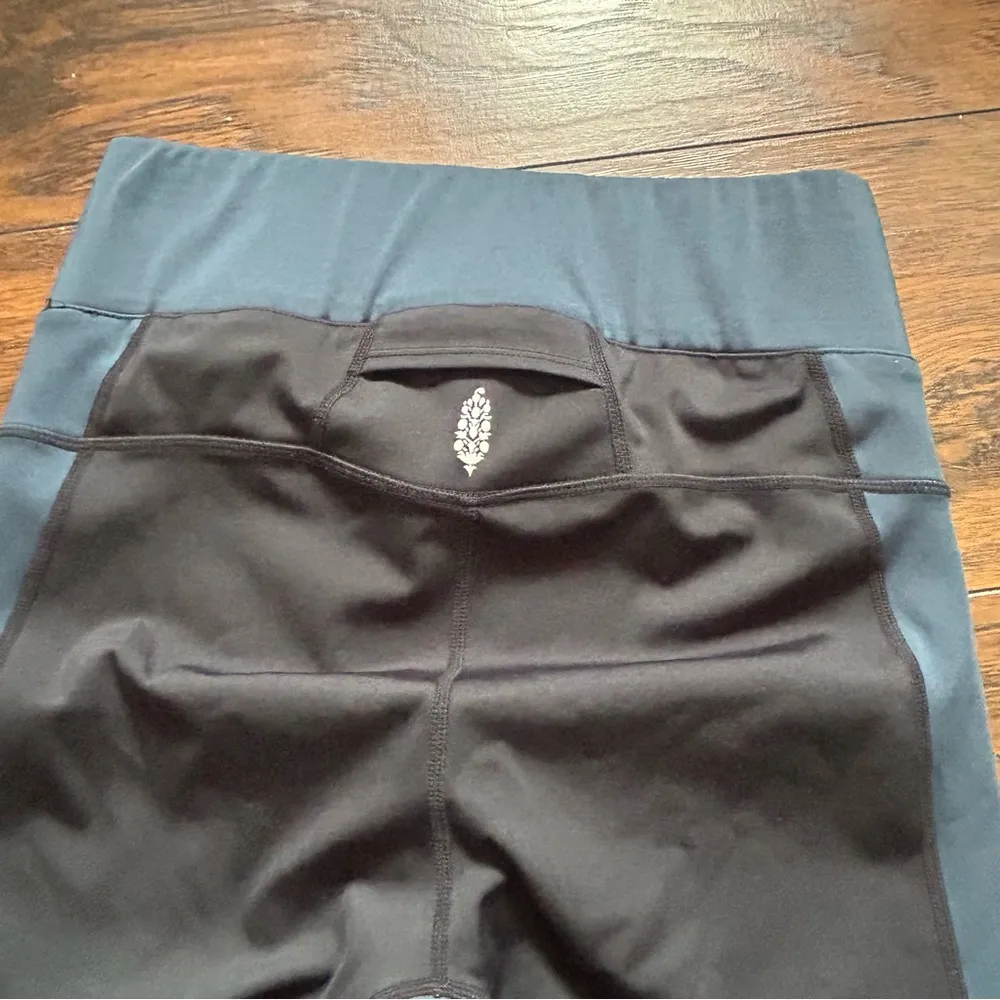 Free People Two - Image 4