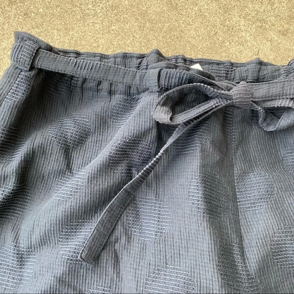 Armani Collezioni Wide Leg Crop Pants - Image 4