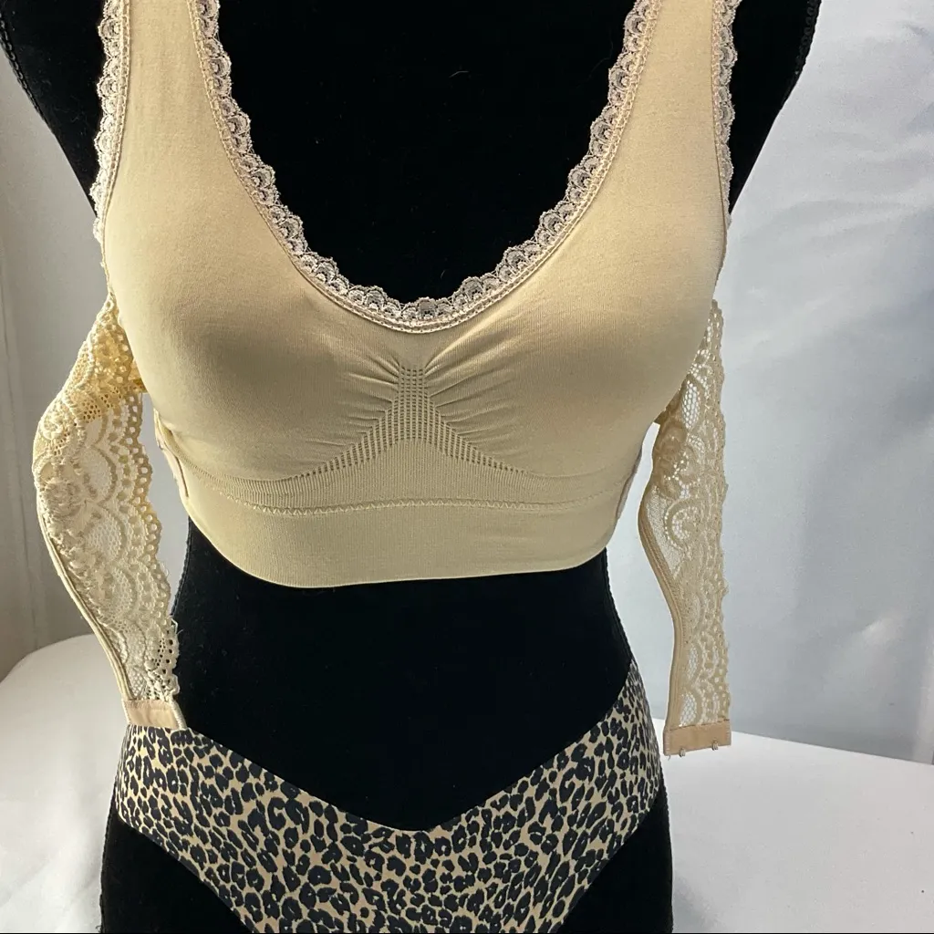 Victoria Secret Most comfortable bra with duo side hooks compression. - Image 5