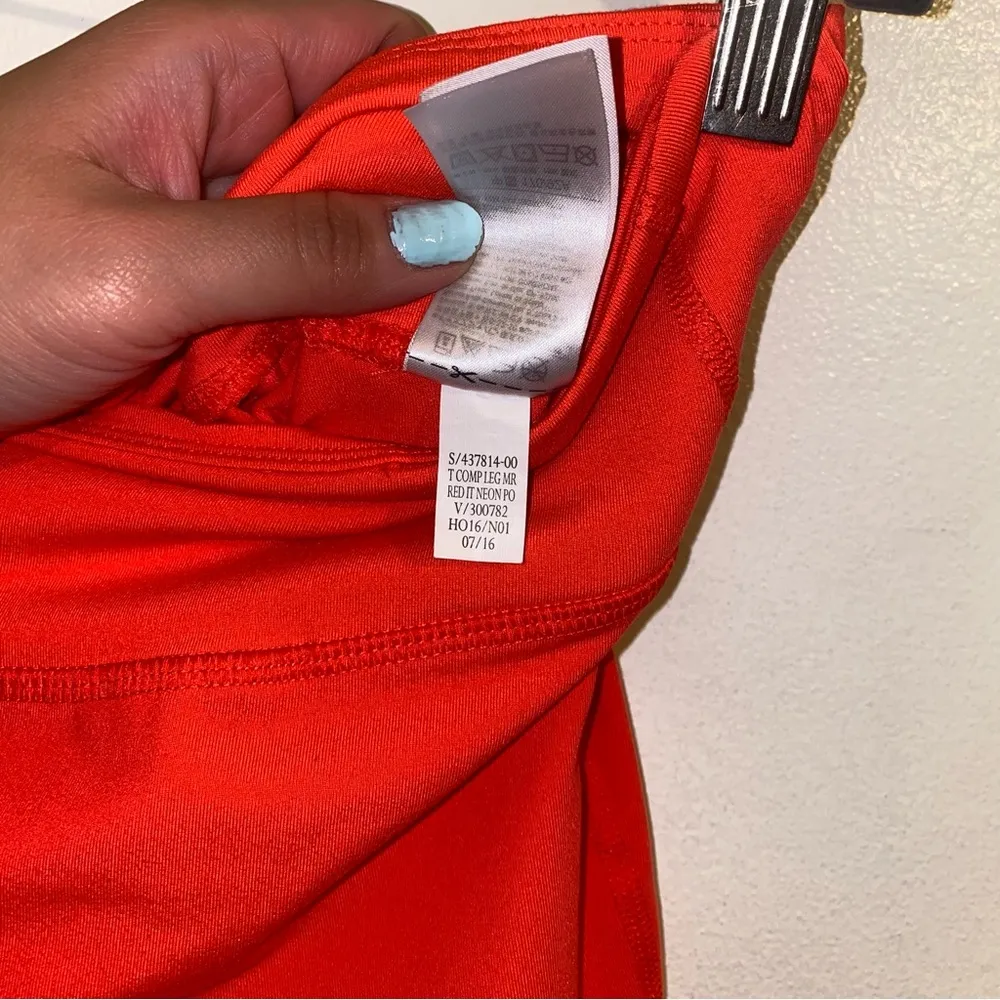 Old Navy Active Bright Red (InfraRED) Go-Dry Fitness Leggings Size XL - Image 4