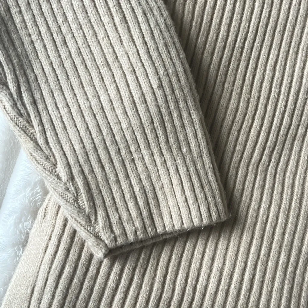 H&M Cream Sweater - Image 4