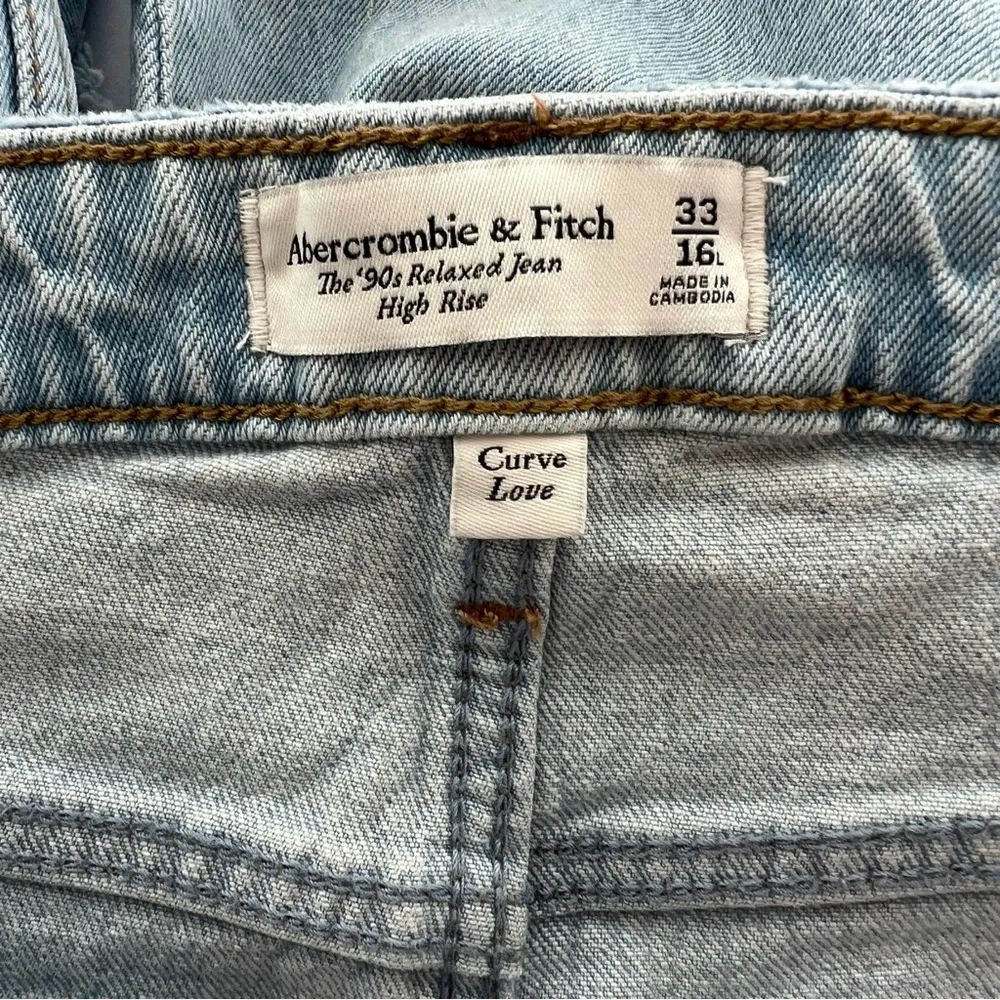 Abercrombie The 90's Relaxed Jean High Rise Curve Love 33/16 L - Image 8