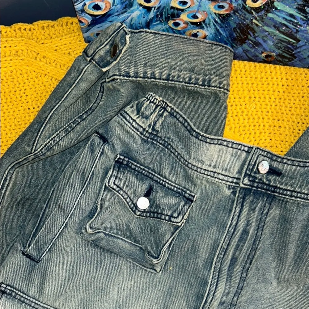 Size M Stylish Denim Cargo Pants - Image 2