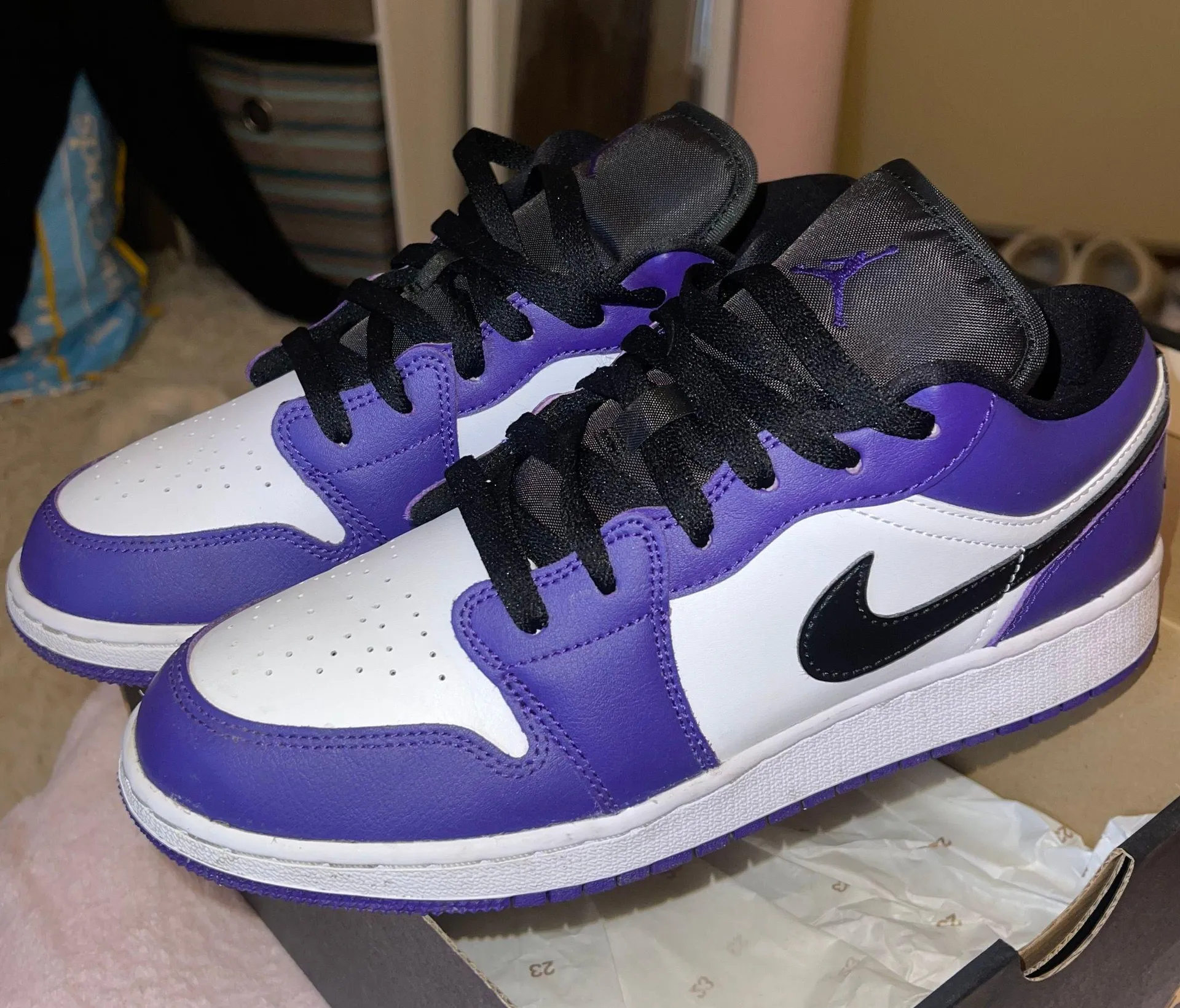 Nike Air Jordan 1 Low Purple Size 8.5 - Image 4