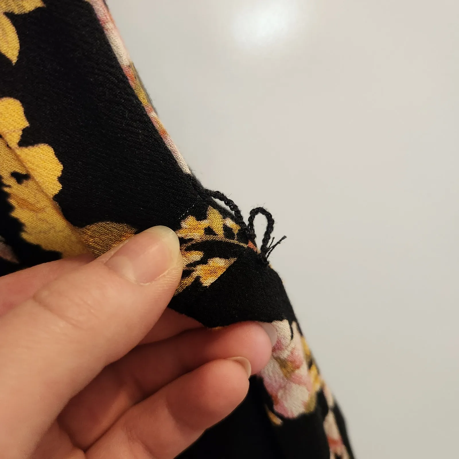 Xhilaration Flutter Sleeve Floral Jumpsuit V-Neck Black Yellow Size Large - Image 12