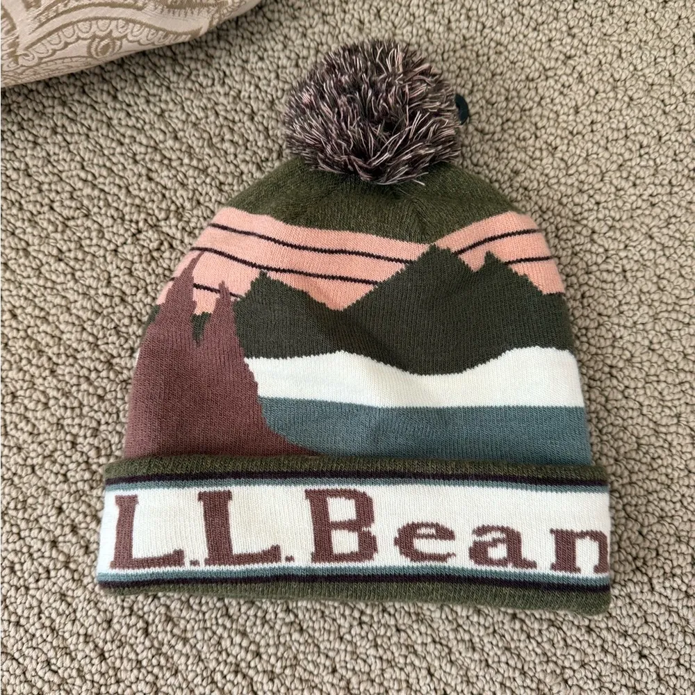 L.L. Bean Multicolor Knit Hat Green - Image 2
