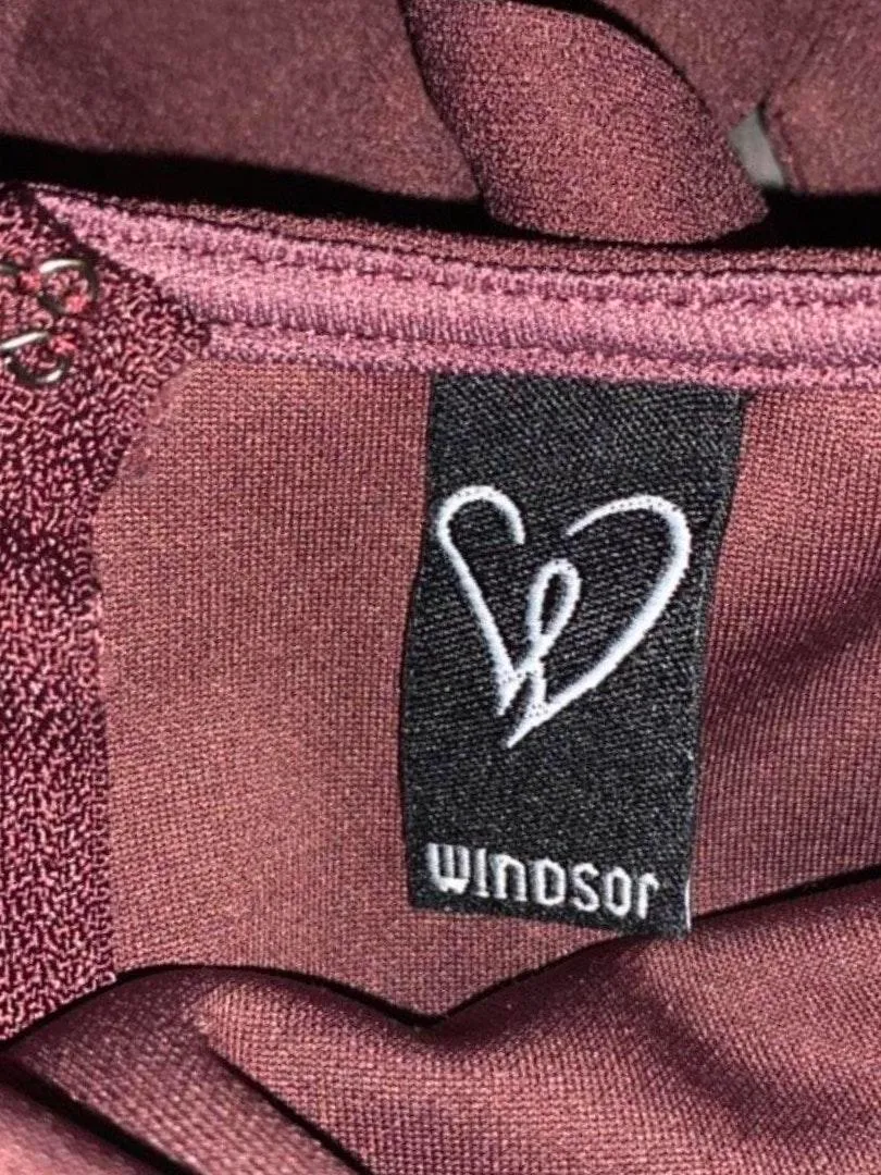 Windsor Burgundy Backless Dress - Image 6