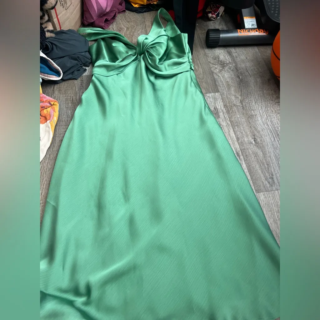David’s bridal Elegant Green Sleeveless Dress midi size 10 - Image 6