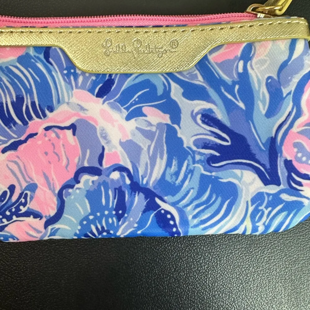 Lilly Pulitzer Shade Seekers ID Case Blue Pink Tropical Print Keychain - Image 3