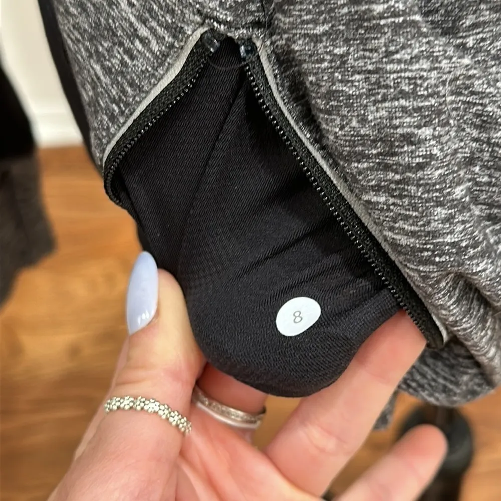 Lululemon Grey Half Zip size 8 - Image 7