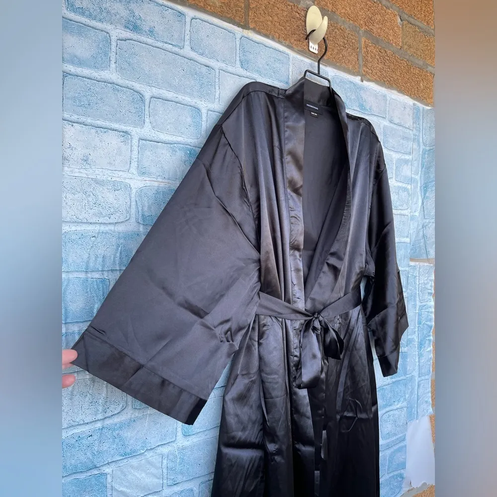 Pronovias Black Satin Robe one size Size XL - Image 5