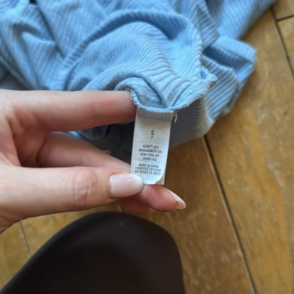 Aerie Baby Blue Henley Oversized Long Sleeve Tee Small - Image 3