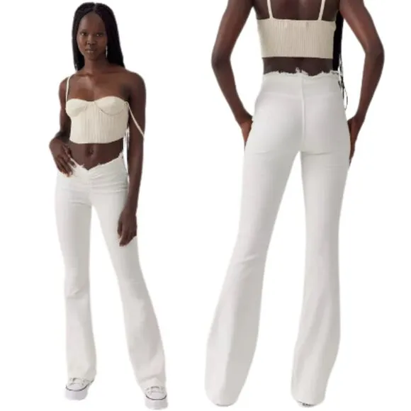 NWT Urban Outfitters BDG Ruched V-Front Flare Jeans Women's 31 White Low Rise - Image 2