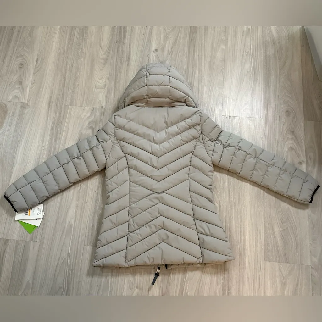 DKNY Women’s Chevron Quilted Puffer Coat – Light Gray New! Sz S - Image 4