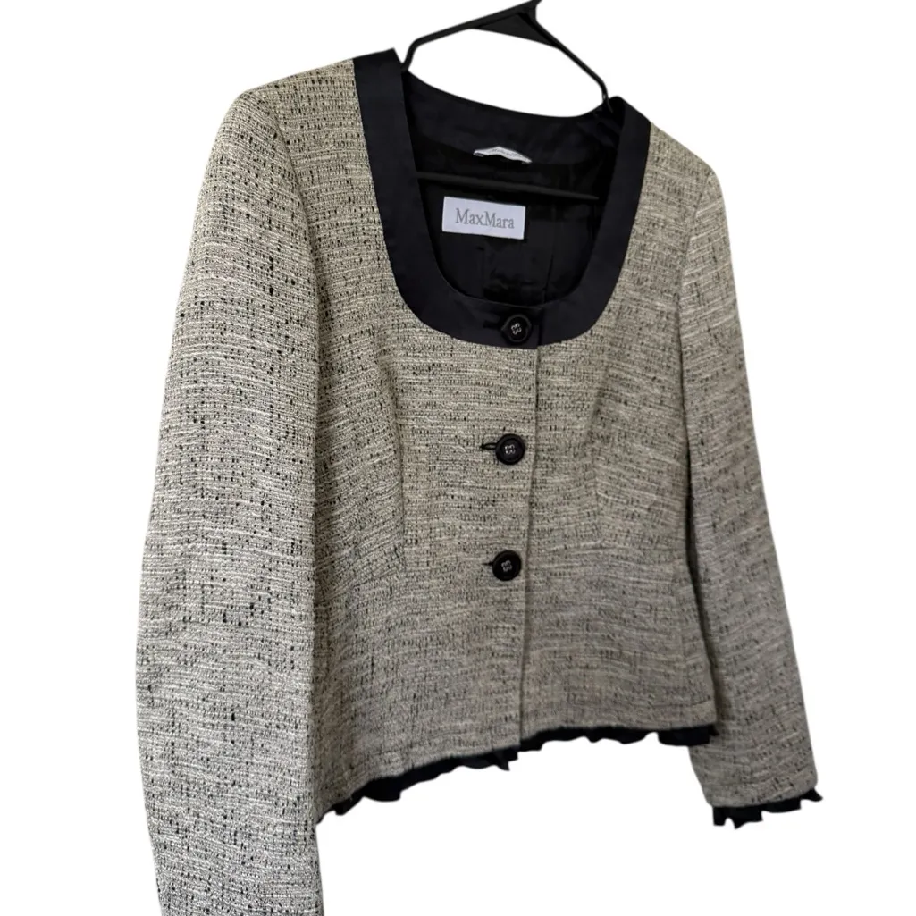 Max Mara Tweed Cropped Beige and Black Jacket - Image 5