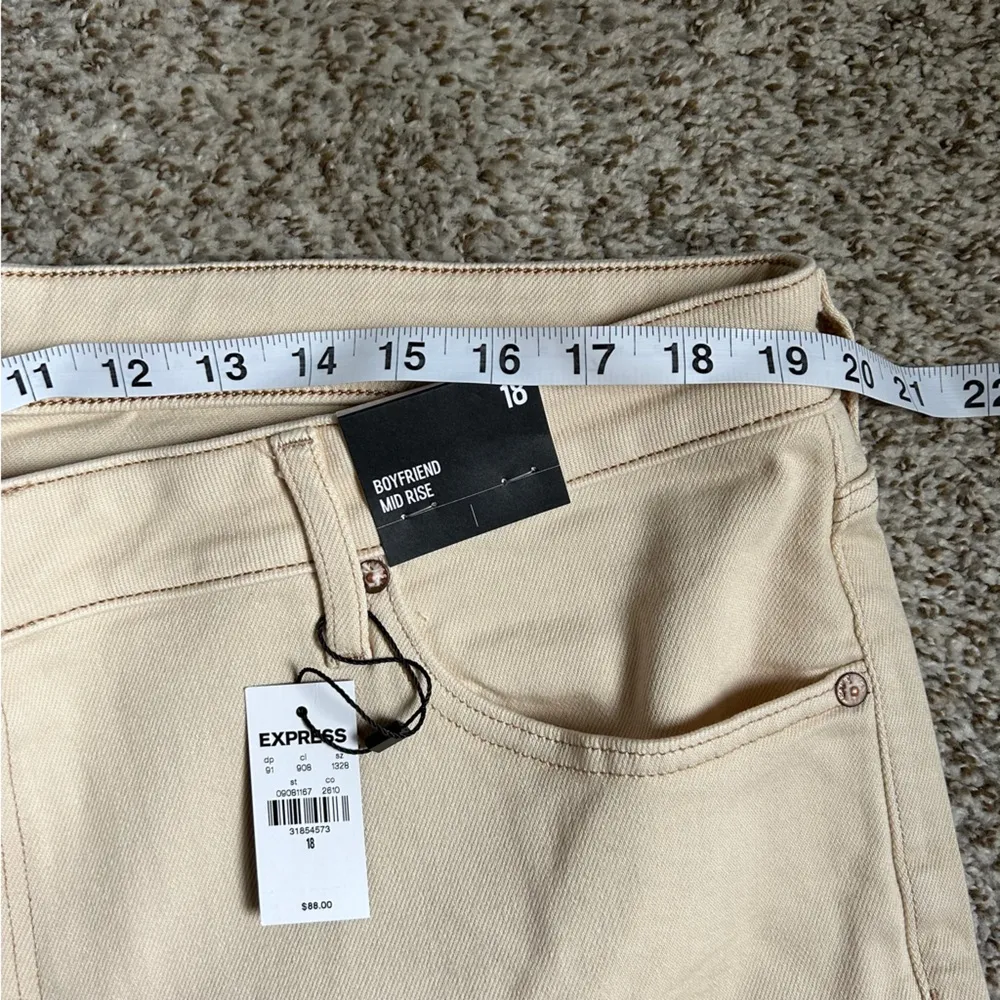 NWT Express Khaki Cream Mid Rise Boyfriend Cropped Denim Jeans Casual Spring 18 - Image 7