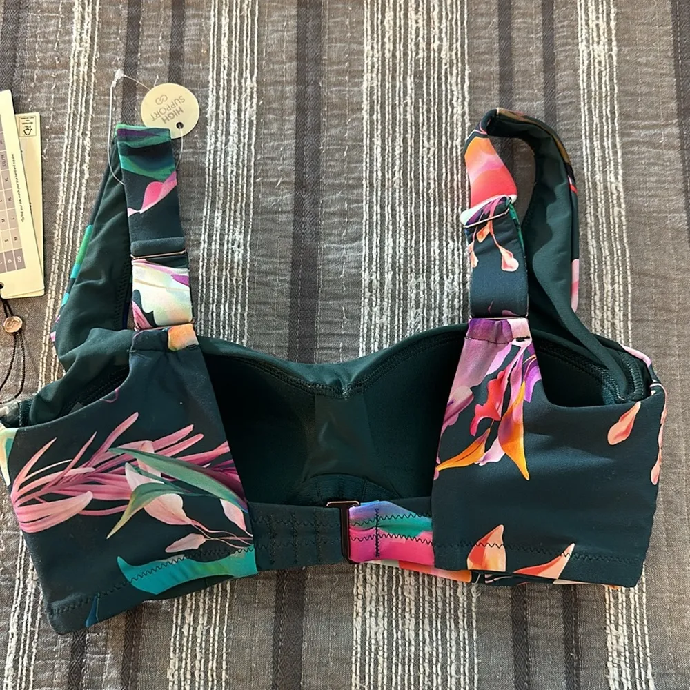 alia Carrie Underwood Sculpt High Support Swimsuit Top Size XS NWT #2493 Green - Image 6