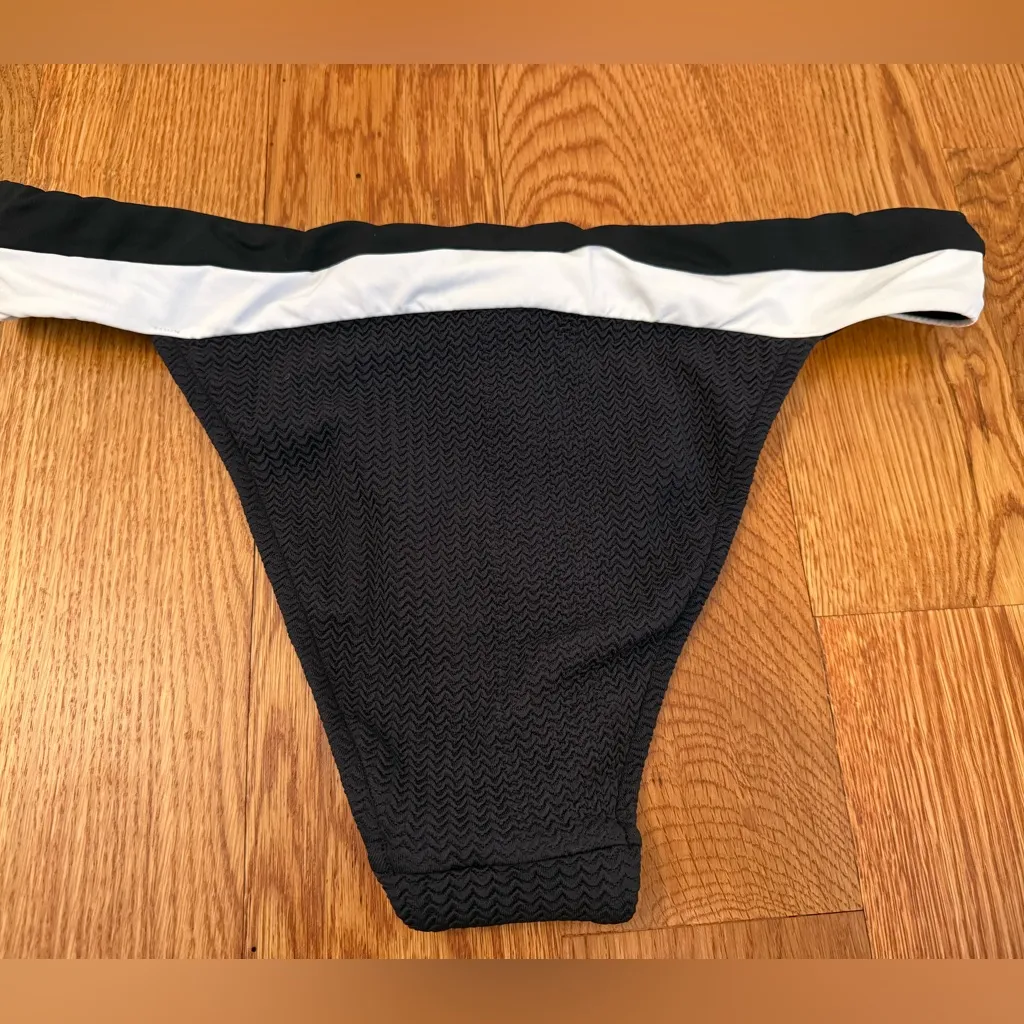 Seafolly Swim Black and White Bikini Bottoms size US 10 - Image 3