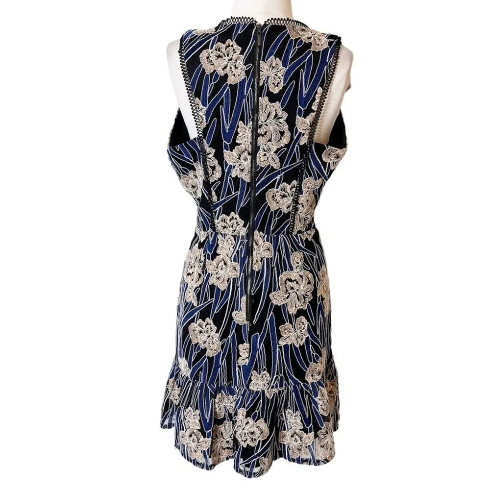 Adelyn Rae Tassia embroidered floral lace dress - Image 3