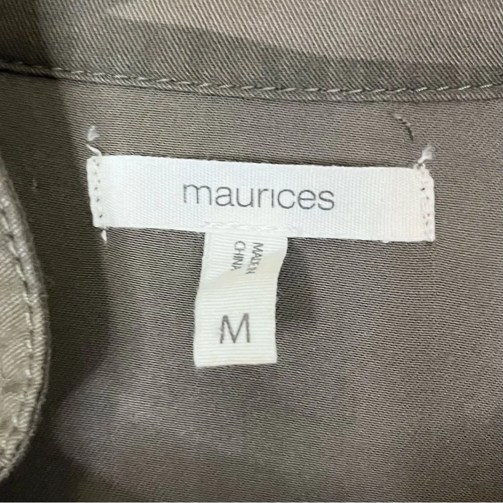 MAURICES Green Camo Rayon Vest Medium - Image 10