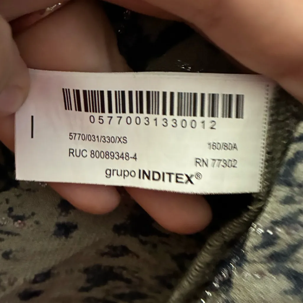 Zara Eoman Women’s Smocked Mock Neck Metallic Threads Blouse XS Green - Image 9