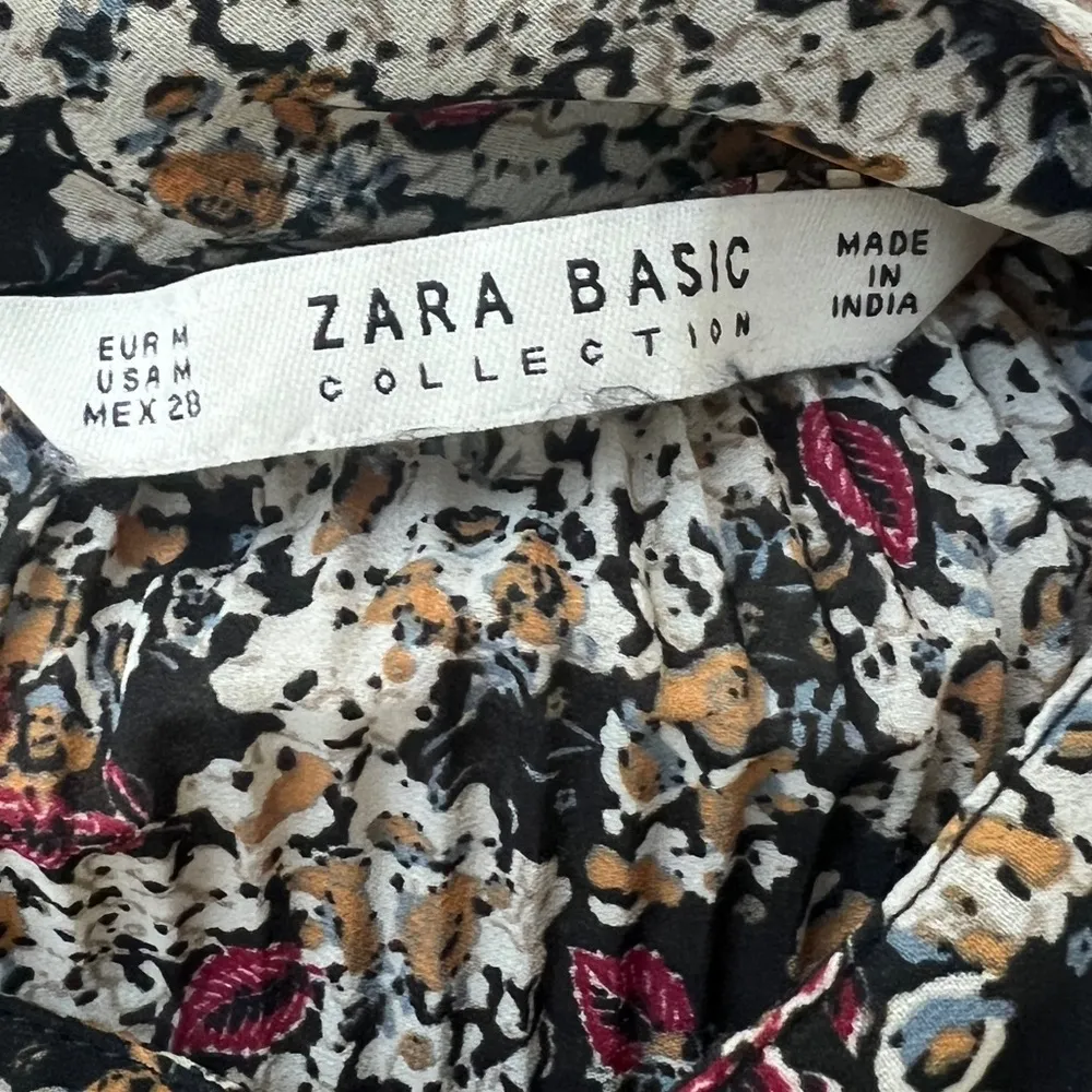 Zara Basic Dress Womens Size Medium Swing Floral Pleated Mini Dress Bell Sleeves - Image 4