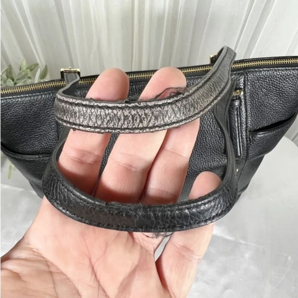 Michael Kors East West Jet Set Large Pebble Black Bag - Image 4