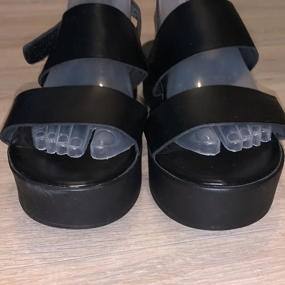 Big Buddha  black strappy platform sandals - Image 3