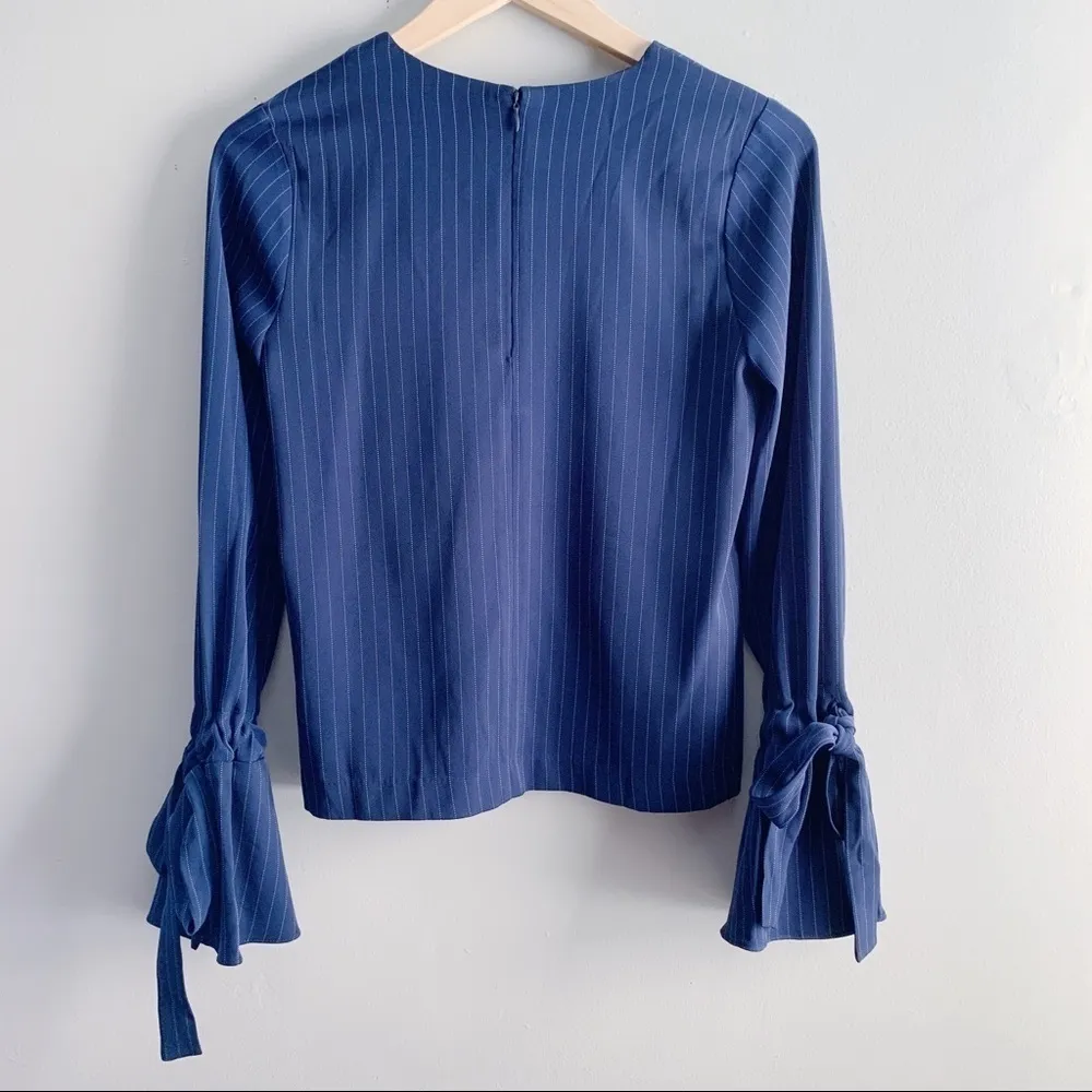 J.O.A Los Angeles • Pinstripe Bell Sleeves Tie Wrist Top in Navy Blue, Size‎ XS - Image 8