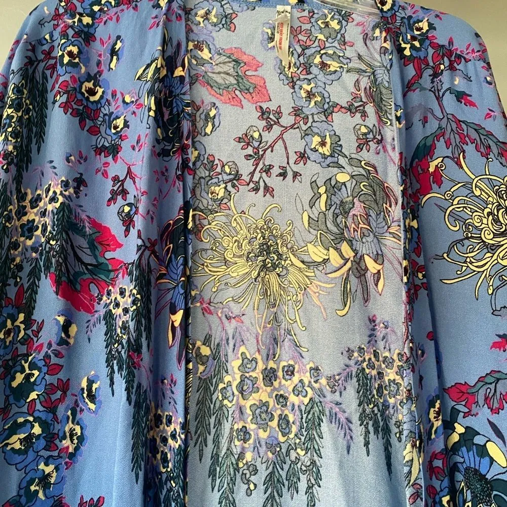 Free People blue multicolored floral print kimono - Image 3