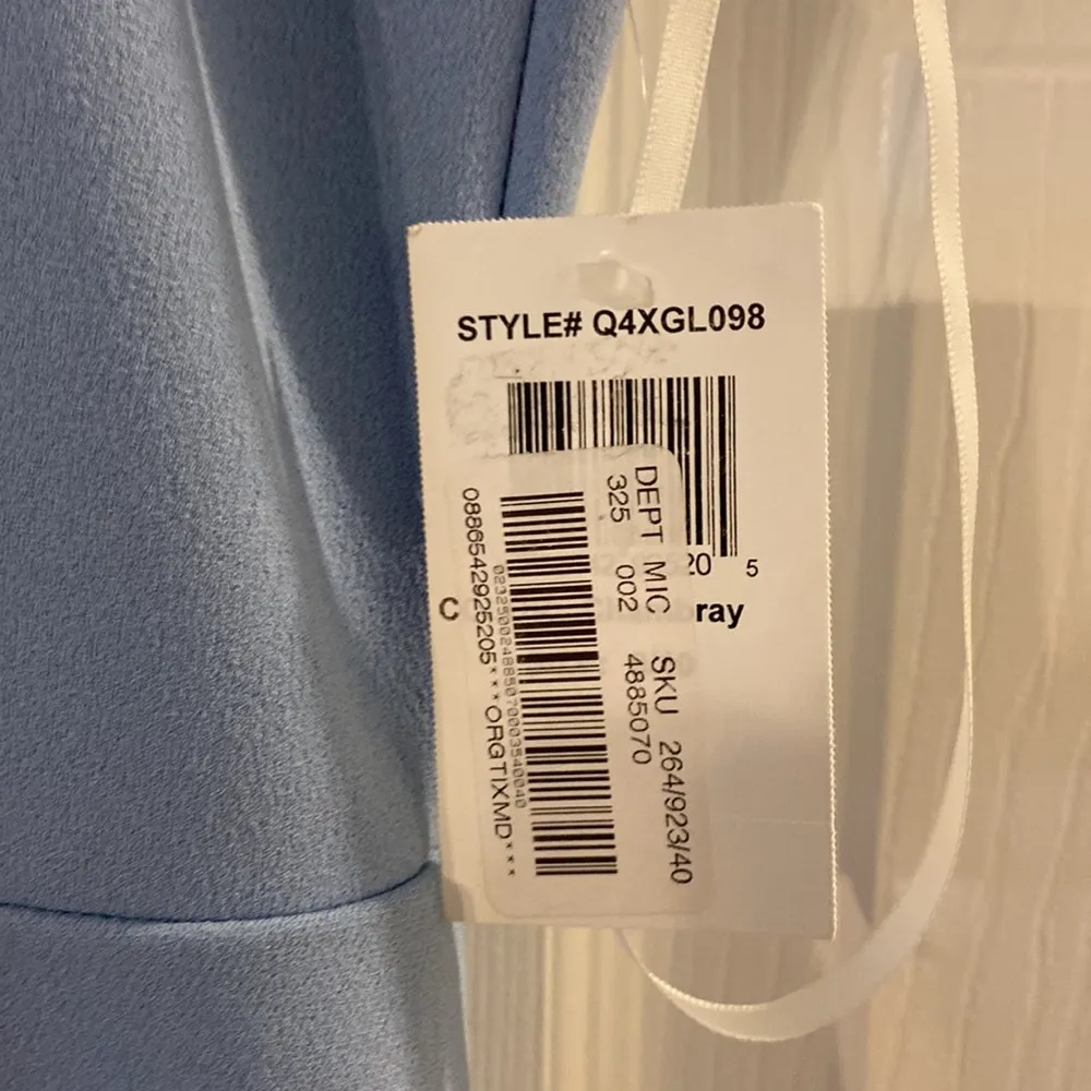 B.Darlin Dress size 9/10 beautiful color baby blue /lilac length 31” bust 30” - Image 4