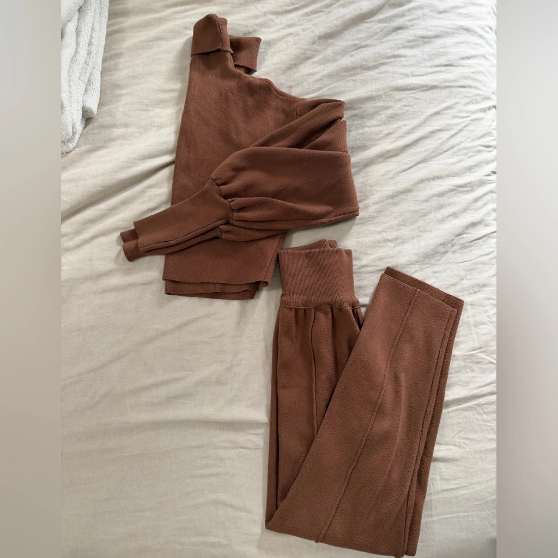 Brown Knit Classy Cropped Sweater and Pants Set - Image 4