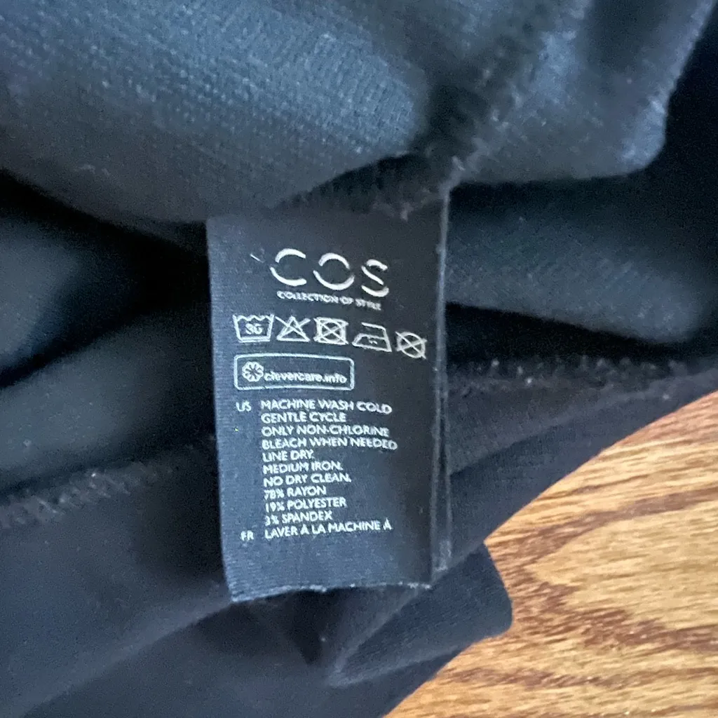COS Oversized Black Top - Size XS - Image 4