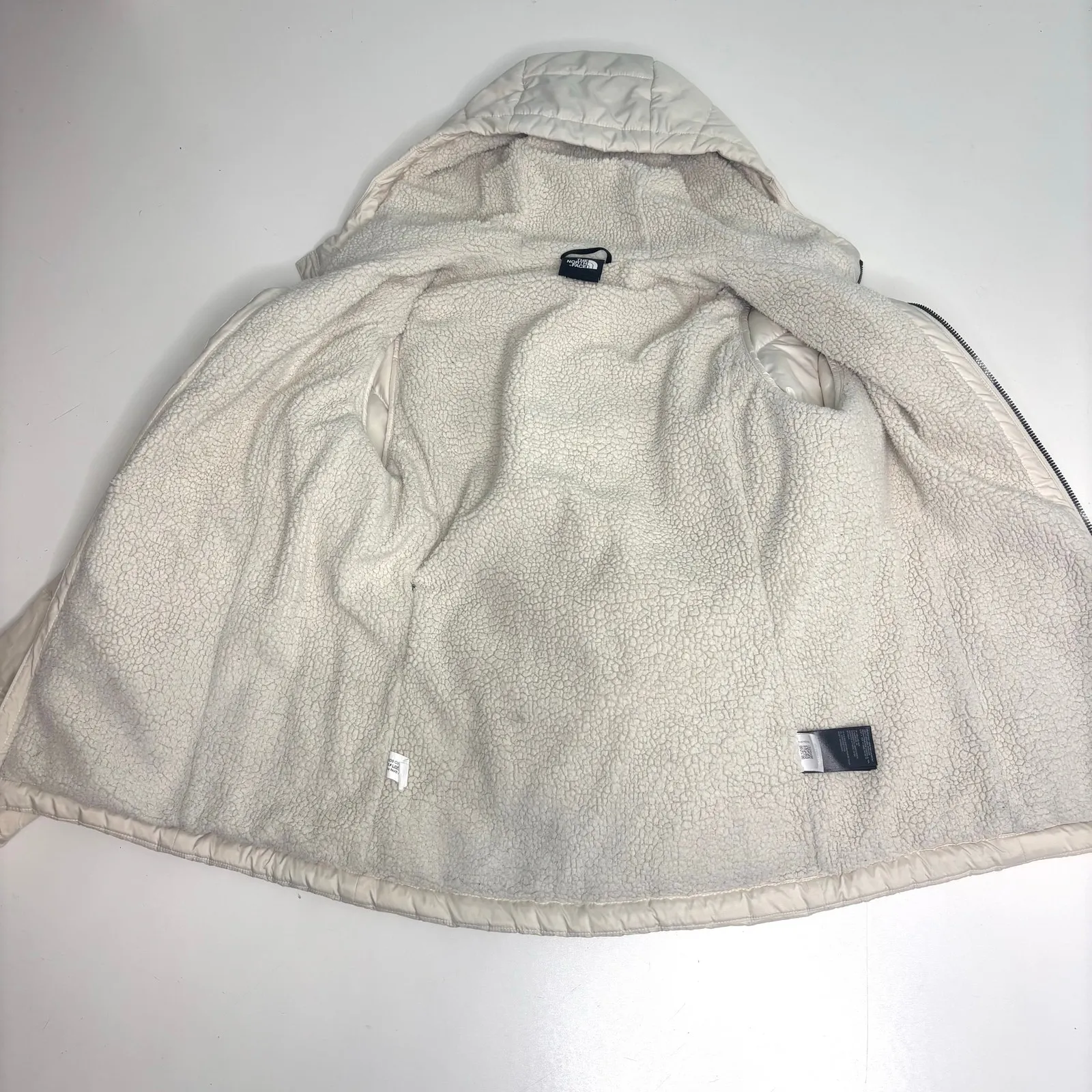 North Face Alpz Luxe Hooded White Puffer Coat Faix Sherpa Lined XS - Image 8