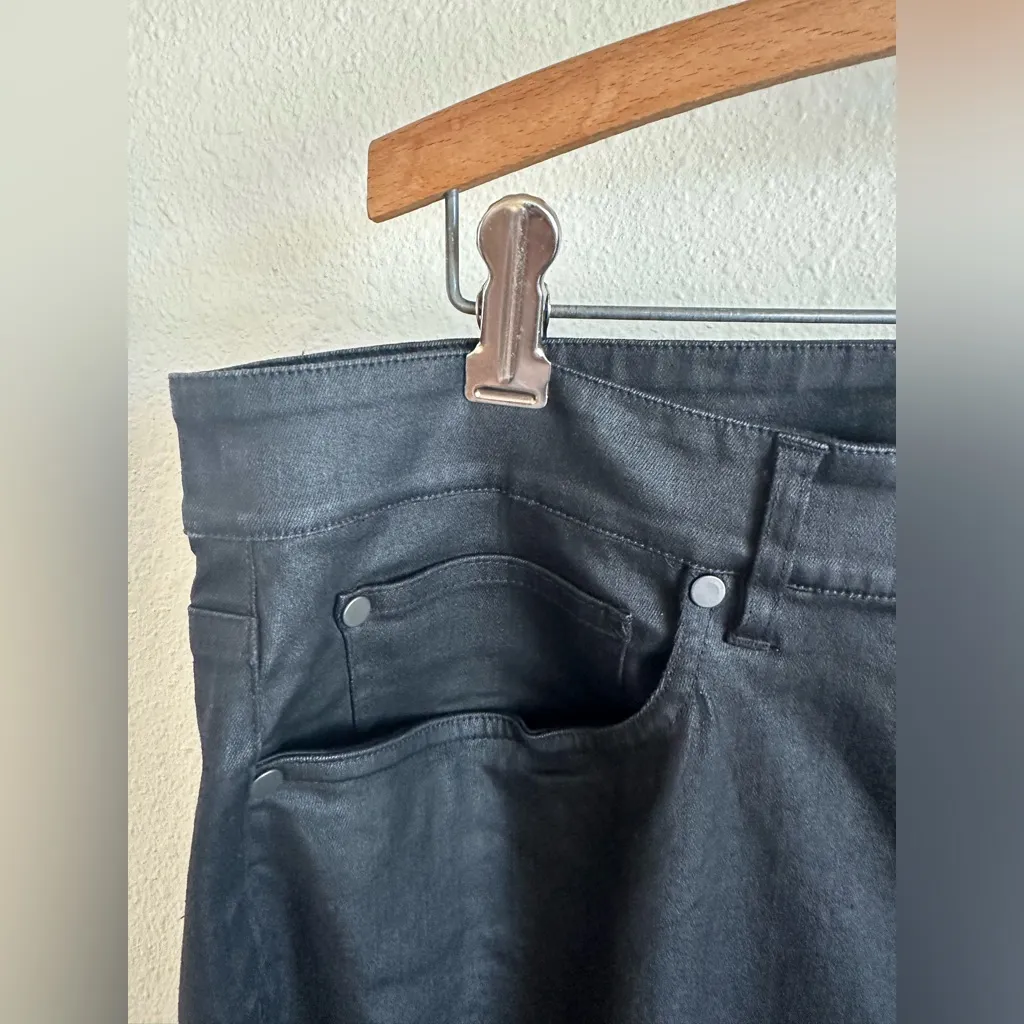 EILEEN FISHER BLACK Shiny Jeans. - Image 5