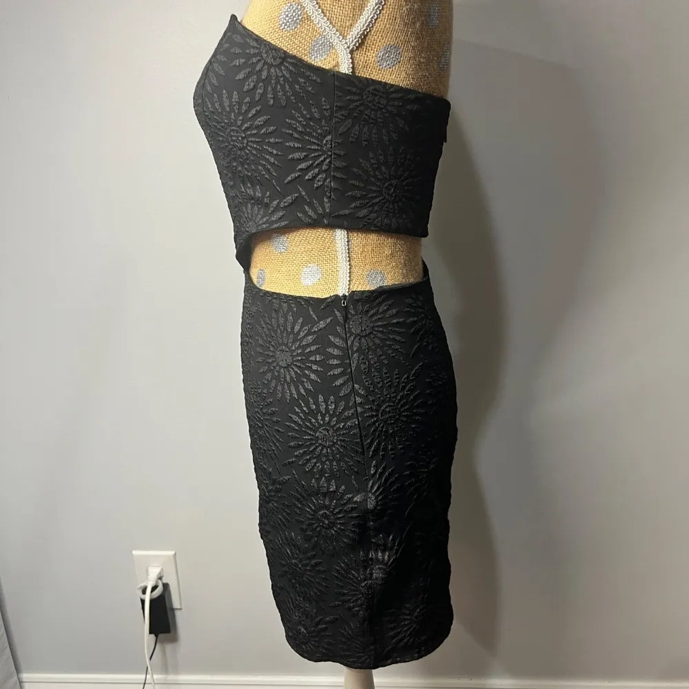 NAOMI CUT OUT MINI DRESS BLACK SZ 6 - Image 6