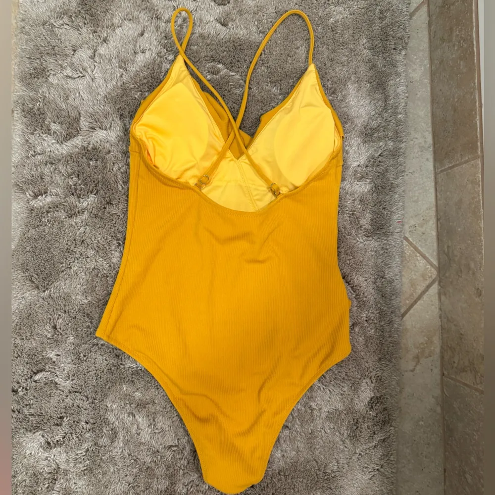 Cupshe Yellow Vibrant One Piece Swimsuit - Image 2