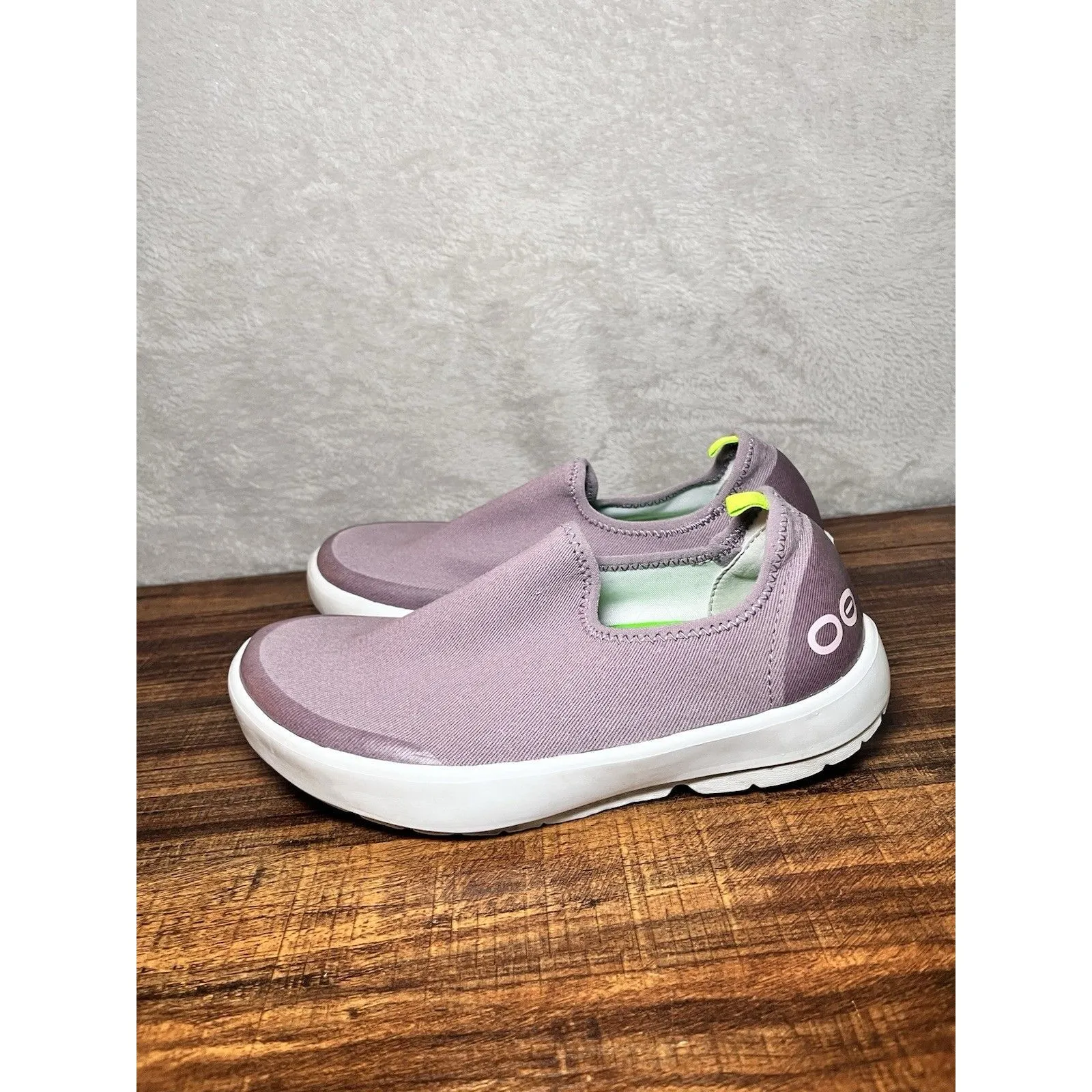 Womens 6 37 Oofos Oomg EEzee Low Light Purple Casual Walking Comfort Recovery - Image 5