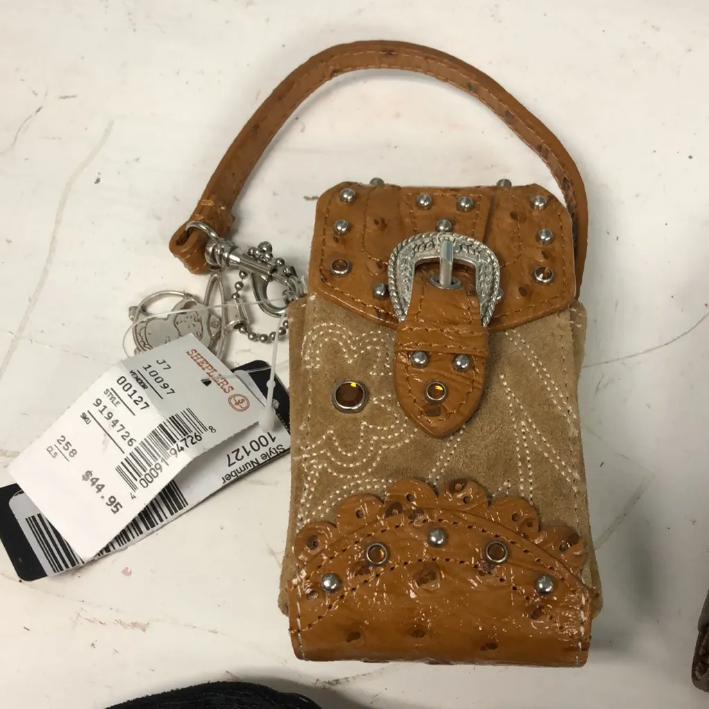 Lot of 3 Ariat and Nicole Miller small cell phone wallets one‎ size 5” x 3.5” - Image 2